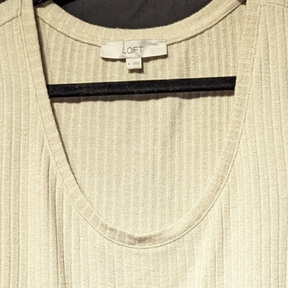 Loft size med beige color. - Picture 3 of 4